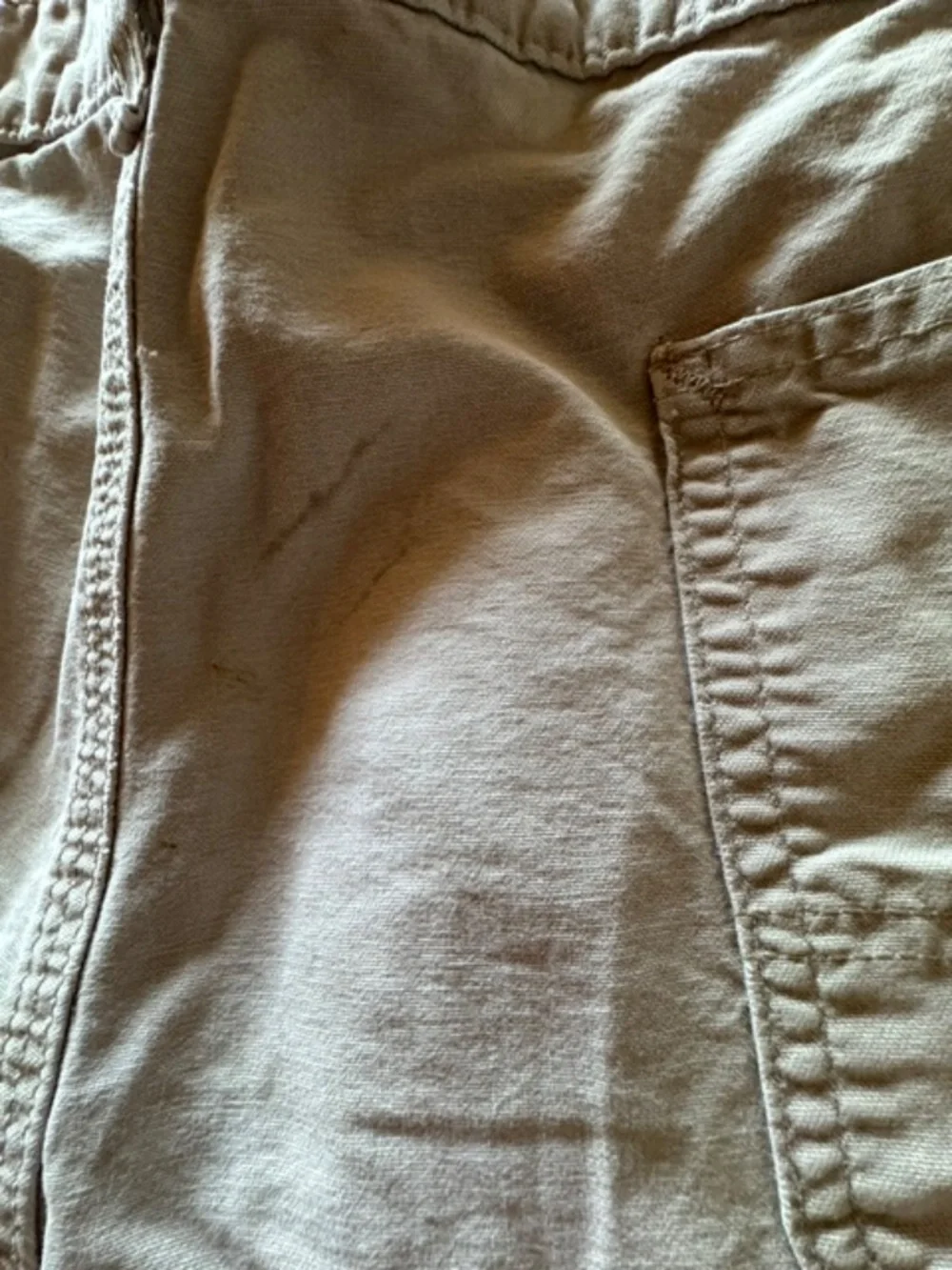 Carhartt beige size 40 shorts